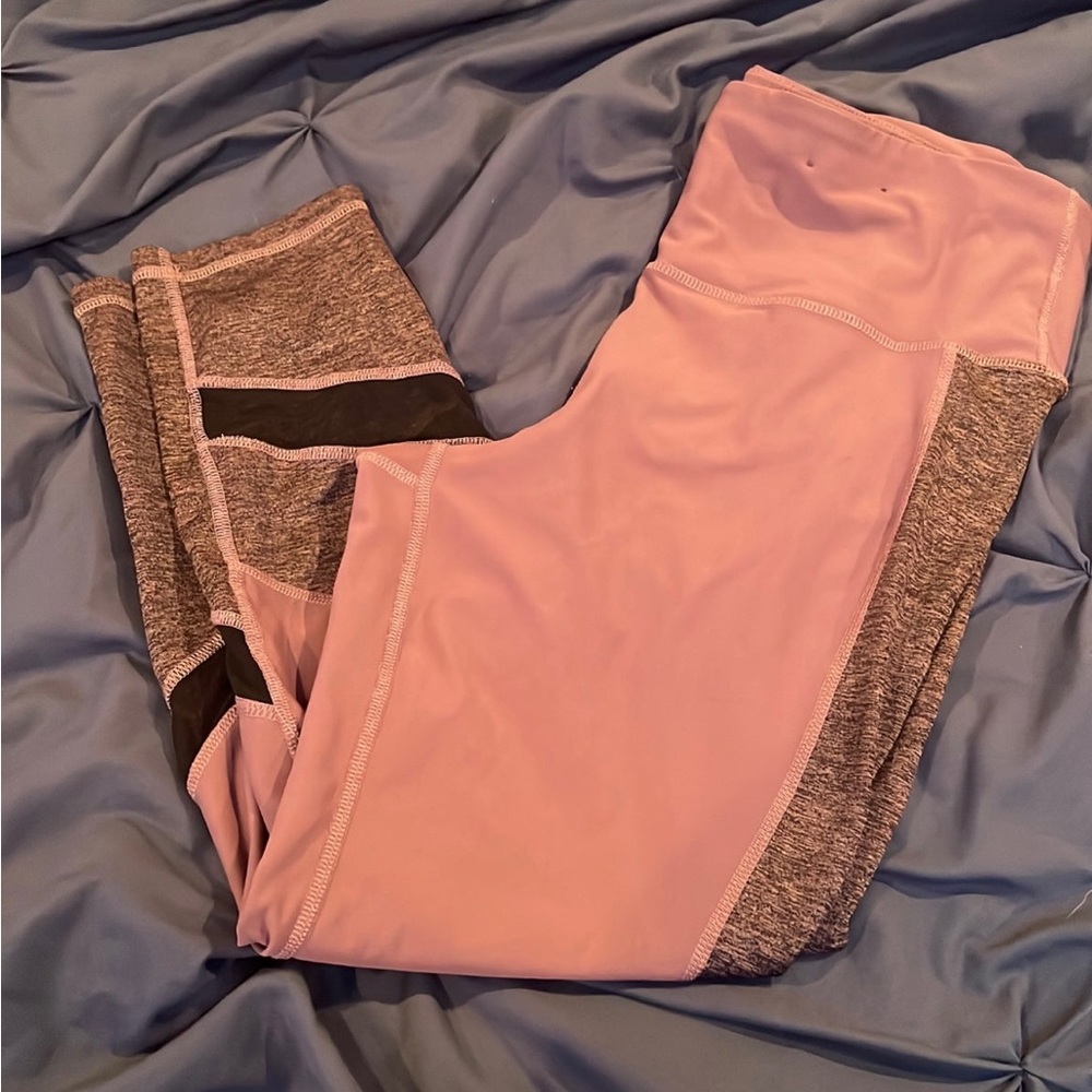 Women’s leggings 1